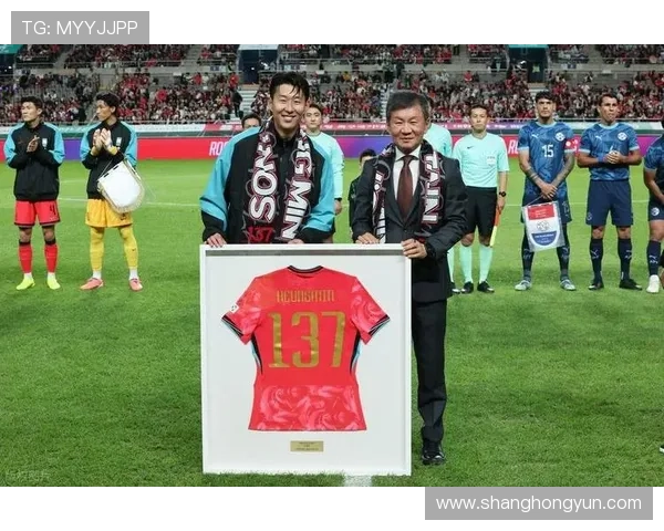 孙兴慜强强对话与豪门战中的高含金量进球解析 孙兴慜强强对话与豪门战中的高含金量进球解析