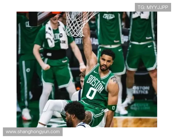 佩顿普里查德无球跑动拉开空间提升塔图姆单打效率